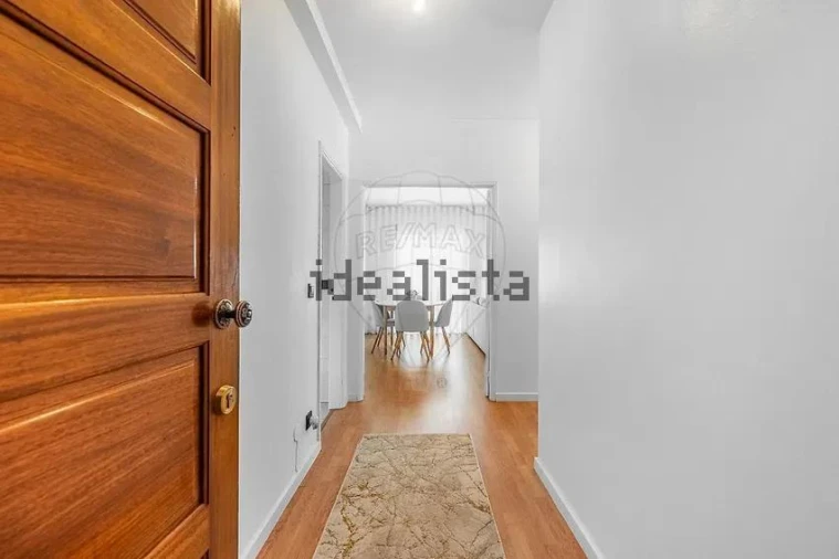 Apartamento T2 para Venda em Arcozelo Foto 8