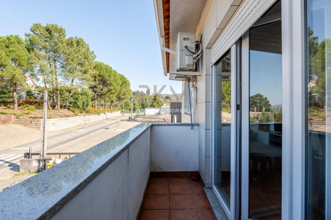 Apartamento T3 para Venda em Lomba Foto 15