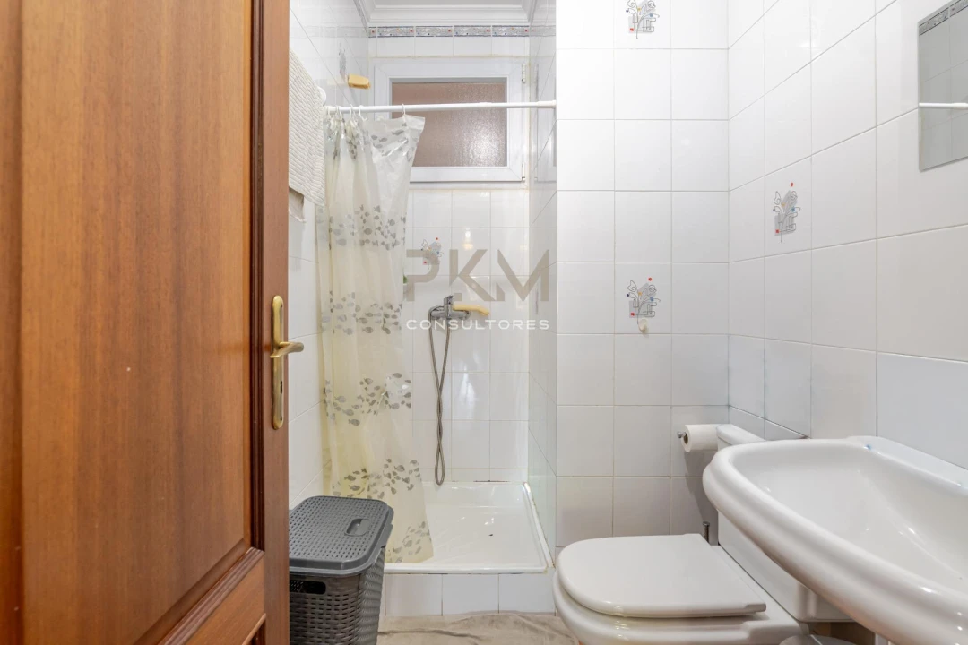 Apartamento T3 para Venda em Lomba Foto 19