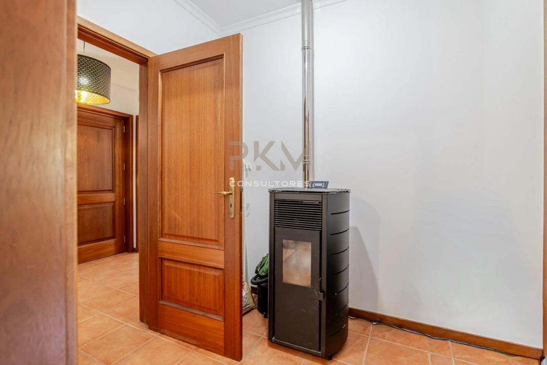 Apartamento T3 para Venda em Lomba Foto 28