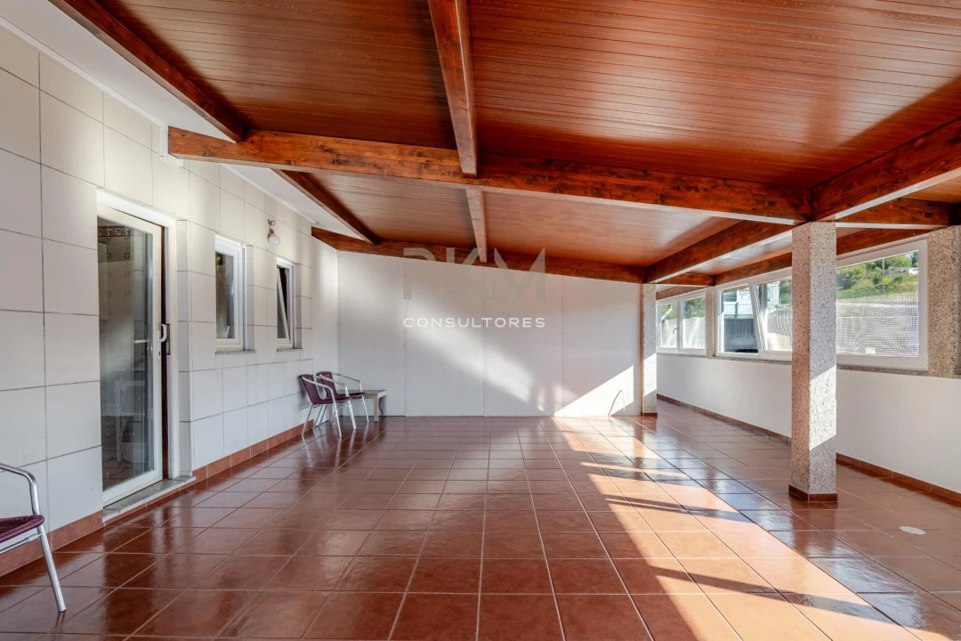 Apartamento T3 para Venda em Lomba Foto 35