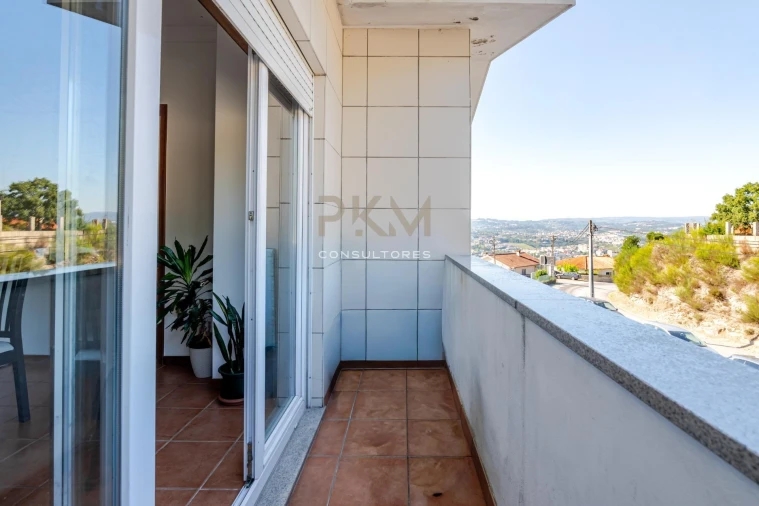 Apartamento T3 para Venda em Lomba Foto 17