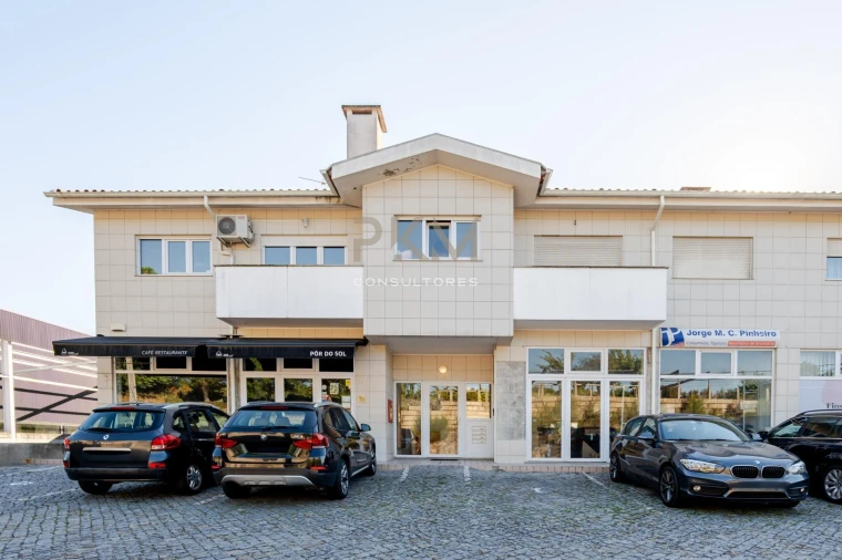 Apartamento T3 para Venda em Lomba Foto 2