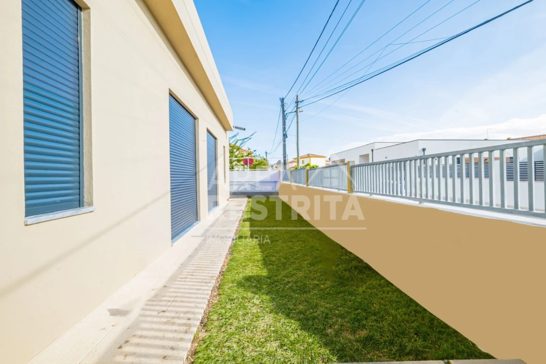Moradia T4 para Venda em Azeitão (São Lourenço e São Simão) Foto 51