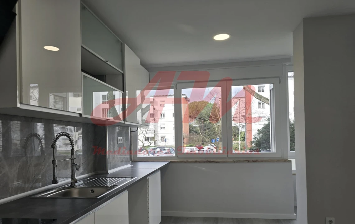 Apartamento T2 para Venda em Oeiras e São Julião da Barra, Paço de Arcos e Caxias Foto 6