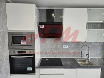 Apartamento T2 para Venda em Oeiras e São Julião da Barra, Paço de Arcos e Caxias