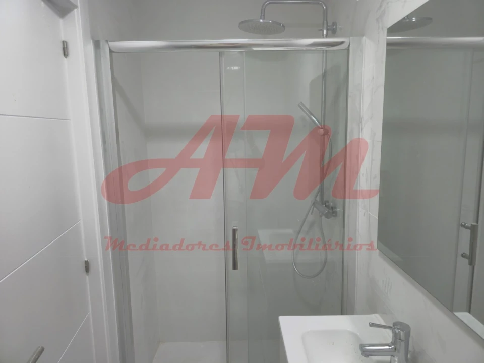 Apartamento T3 para Venda em Venteira Foto 8