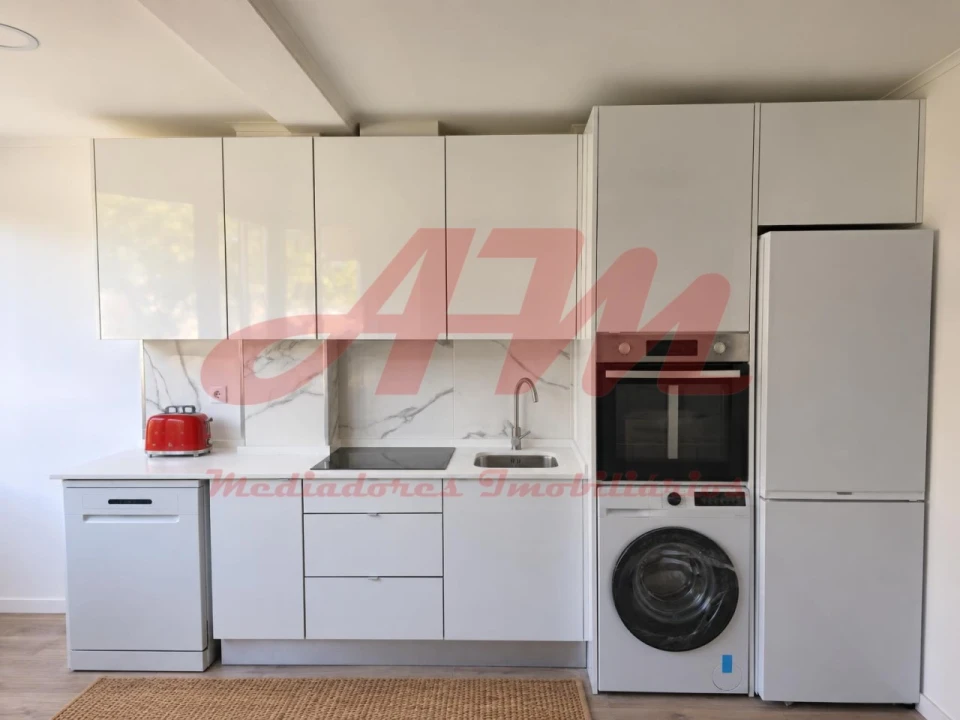 Apartamento T3 para Venda em Venteira Foto 1
