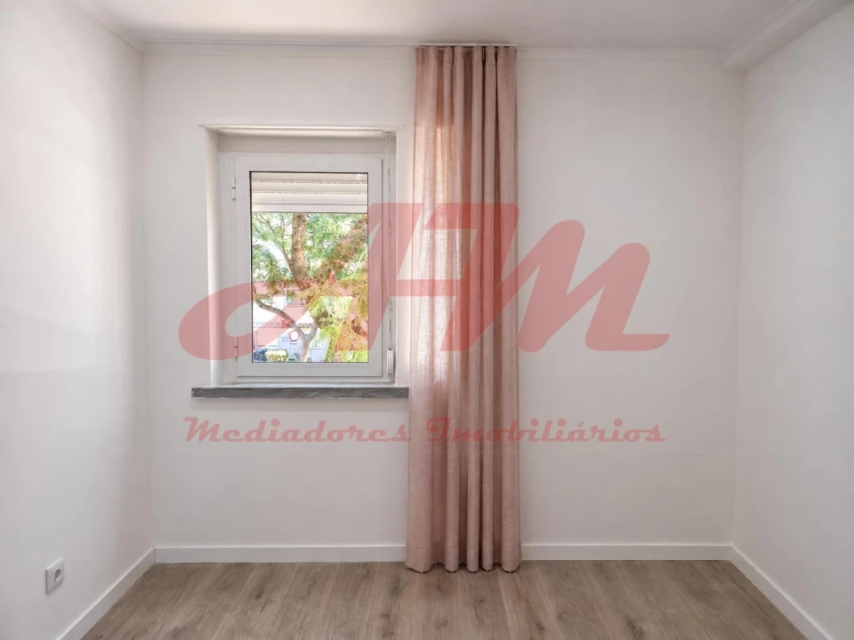 Apartamento T3 para Venda em Venteira Foto 22