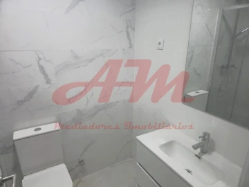 Apartamento T3 para Venda em Venteira