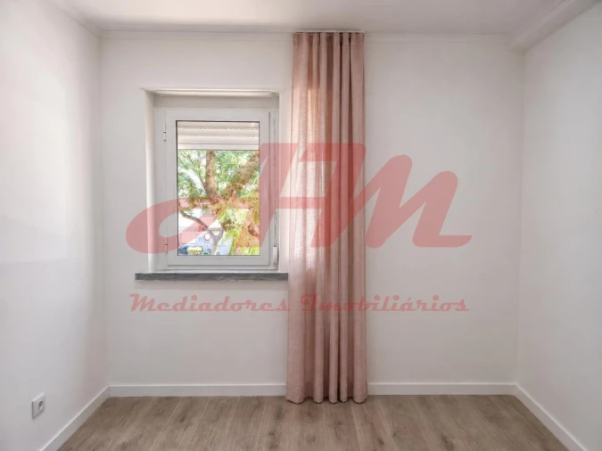 Apartamento T3 para Venda em Venteira Foto 22
