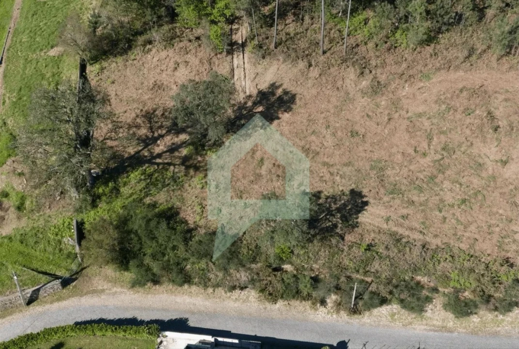 Terreno para Venda em Creixomil e Mariz Foto 10