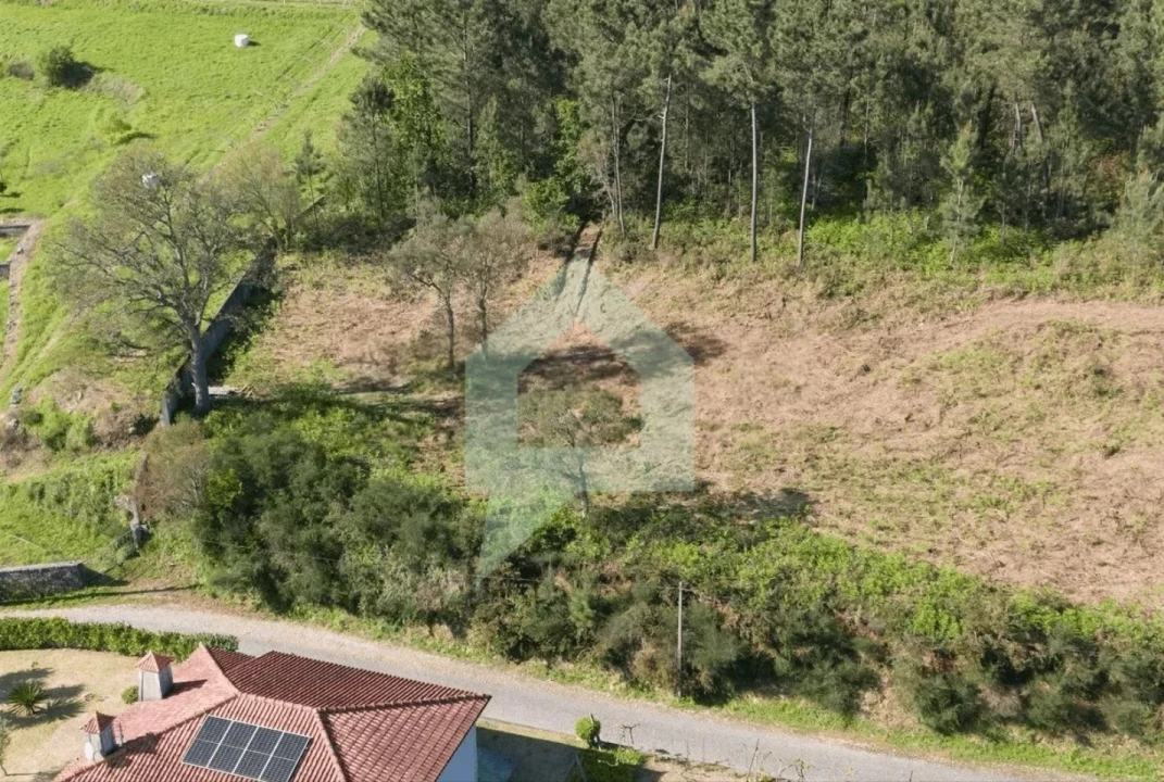 Terreno para Venda em Creixomil e Mariz Foto 11