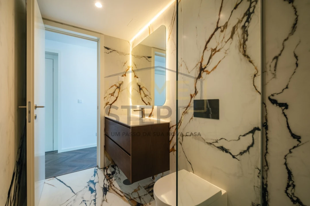 Apartamento T4 para Venda em Matosinhos e Leça da Palmeira Foto 16