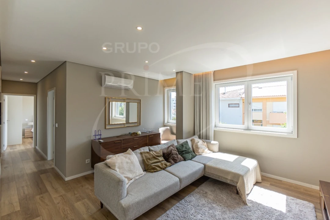 Apartamento T2 para Arrendamento em Aldoar, Foz do Douro e Nevogilde Foto 7