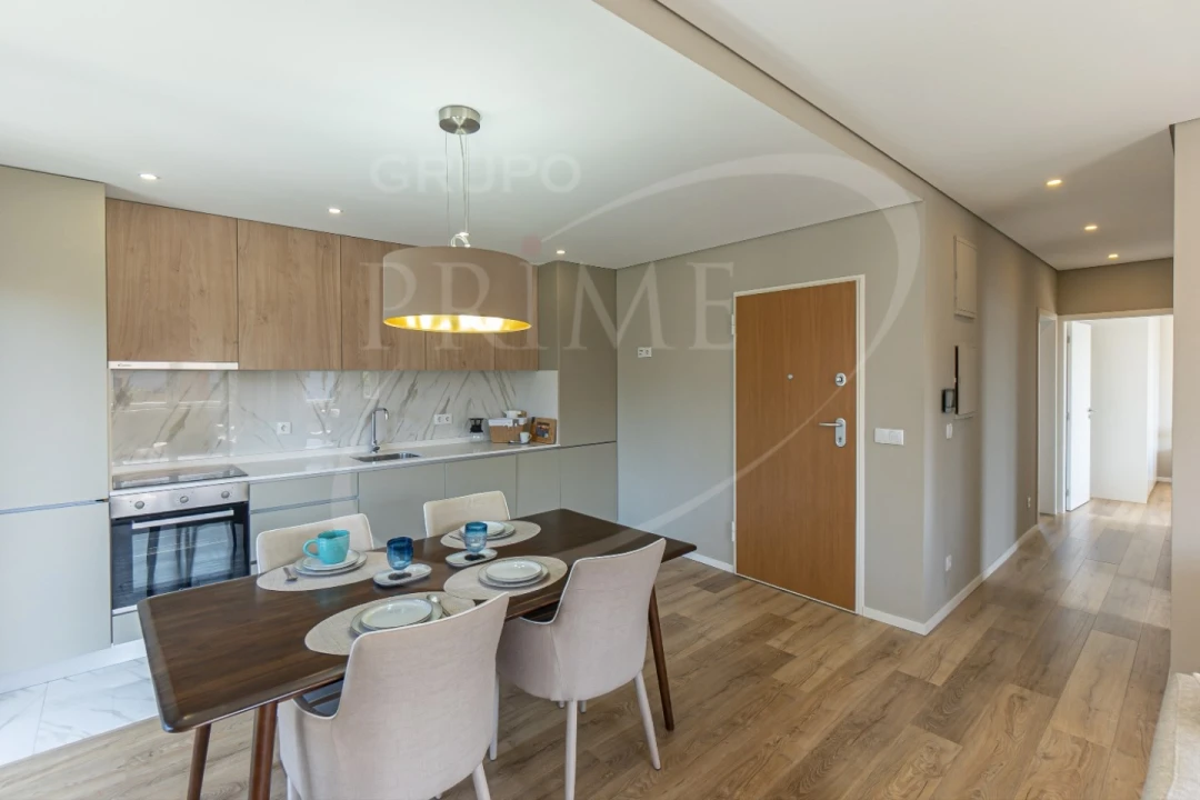 Apartamento T2 para Arrendamento em Aldoar, Foz do Douro e Nevogilde Foto 11