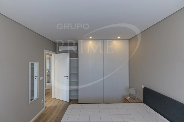 Apartamento T2 para Arrendamento em Aldoar, Foz do Douro e Nevogilde Foto 19