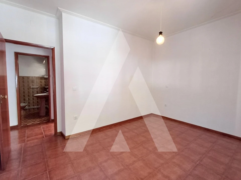 Apartamento T3 para Venda em Abraveses Foto 6