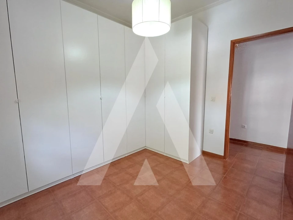 Apartamento T3 para Venda em Abraveses Foto 8
