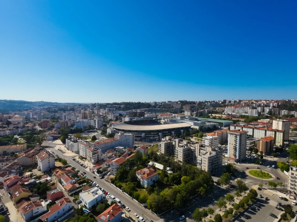 Moradia T3 para Venda em Santo Antonio dos Olivais Foto 7