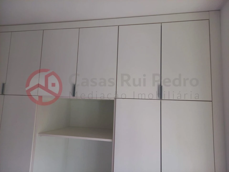Apartamento T1 para Venda em Massamá e Monte Abraão Foto 14