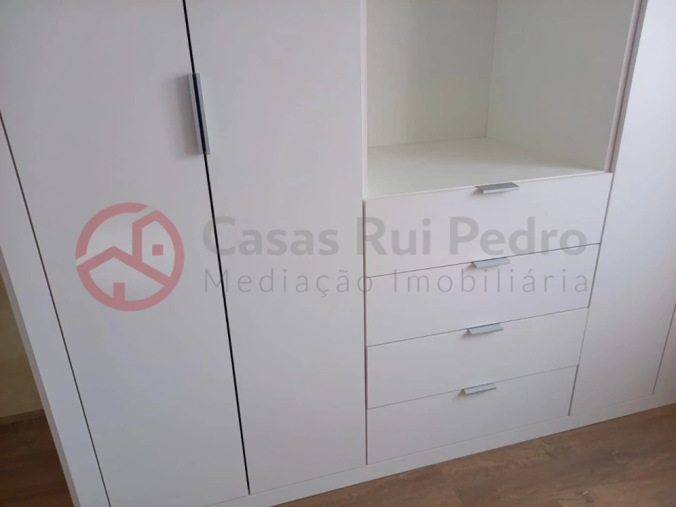 Apartamento T1 para Venda em Massamá e Monte Abraão Foto 18