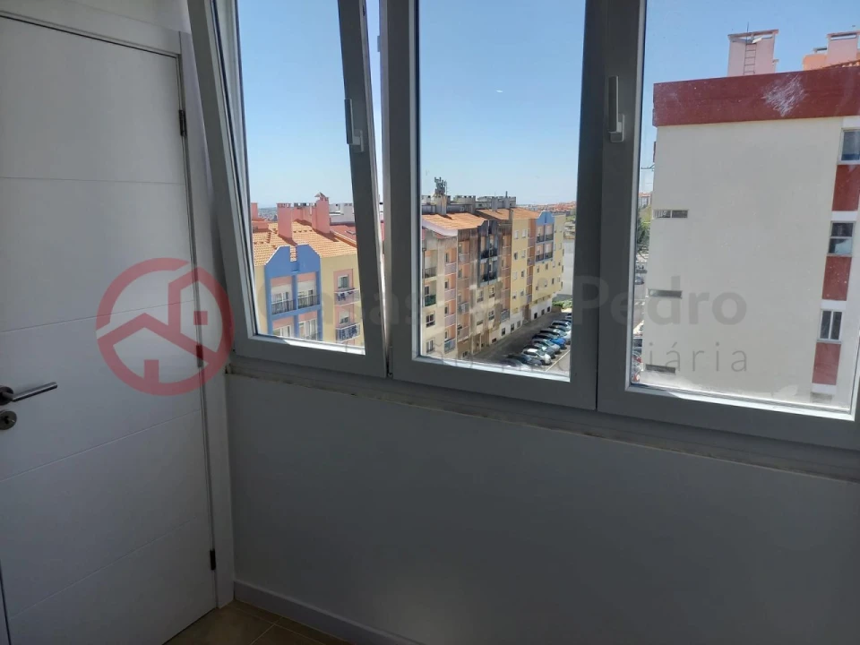 Apartamento T1 para Venda em Massamá e Monte Abraão Foto 20