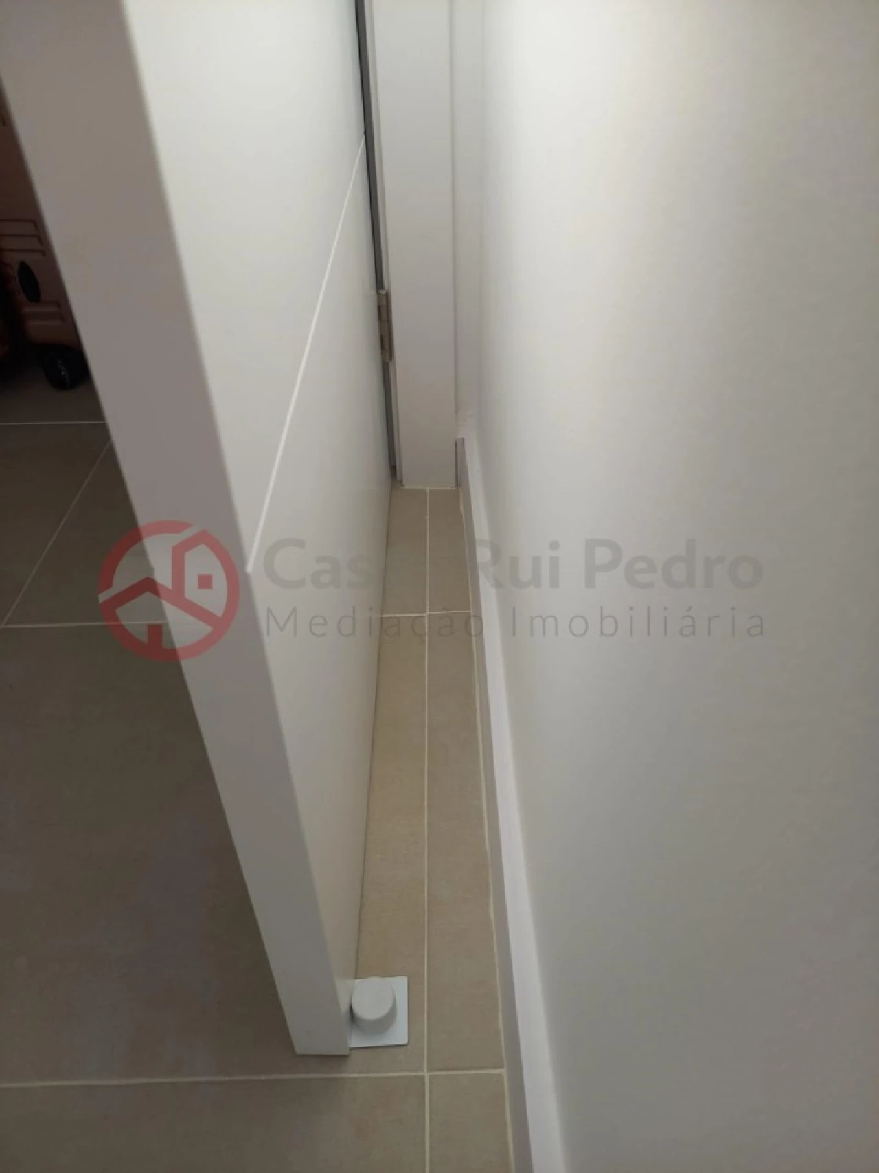 Apartamento T1 para Venda em Massamá e Monte Abraão Foto 23