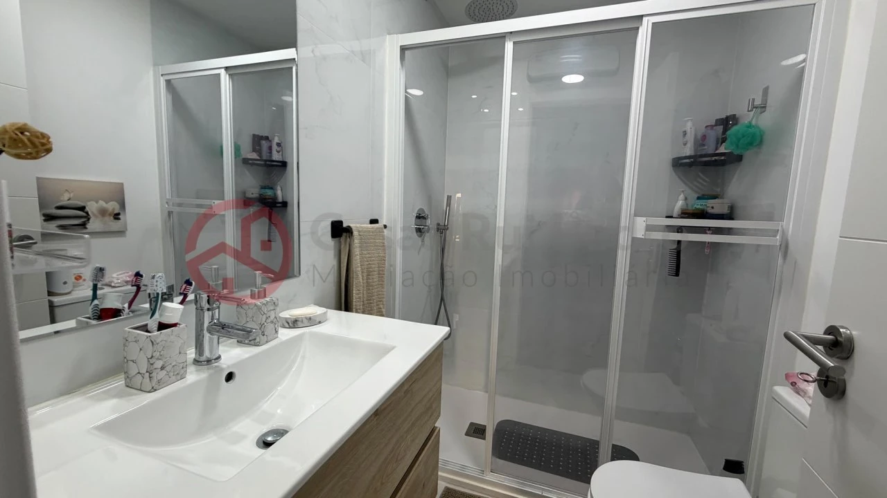 Apartamento T1 para Venda em Massamá e Monte Abraão Foto 32