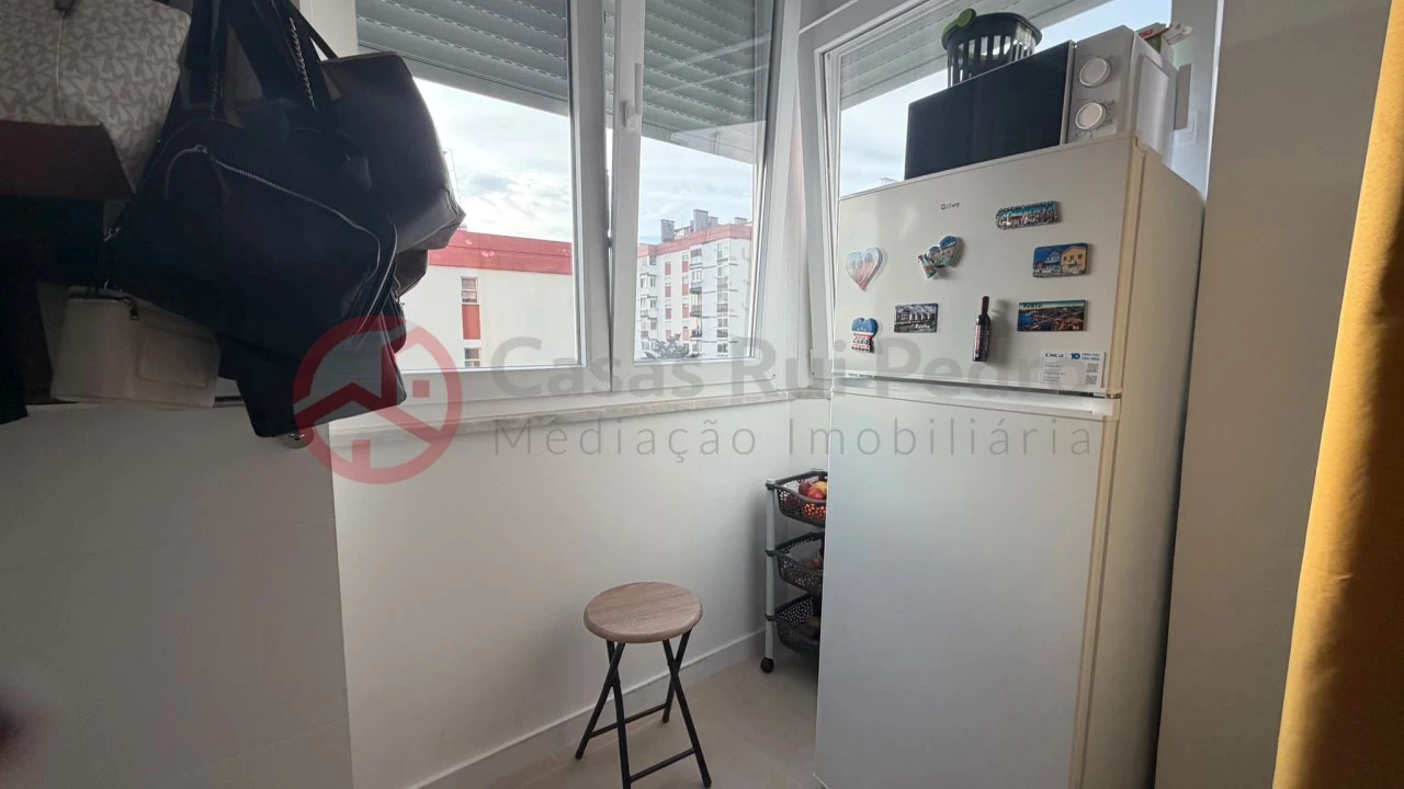 Apartamento T1 para Venda em Massamá e Monte Abraão Foto 37