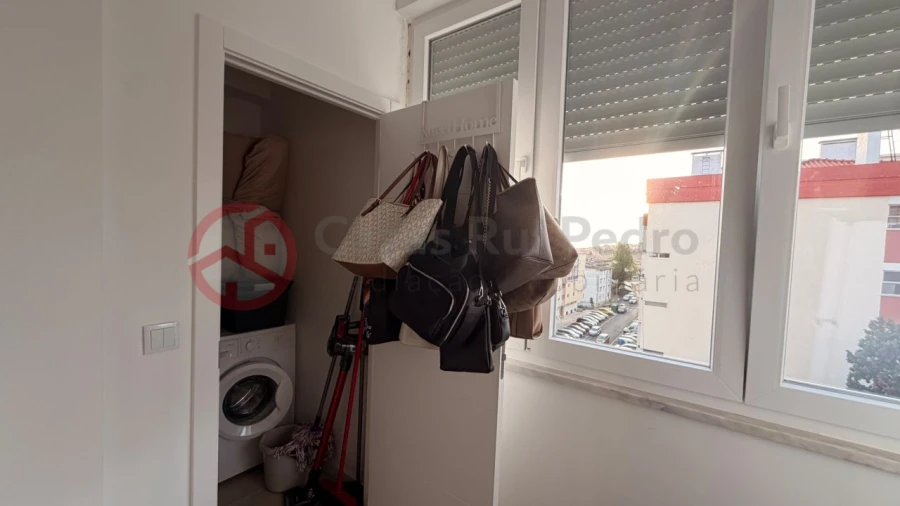 Apartamento T1 para Venda em Massamá e Monte Abraão Foto 40