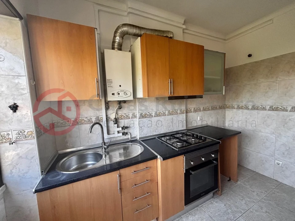 Apartamento T3 para Venda em Amora Foto 2