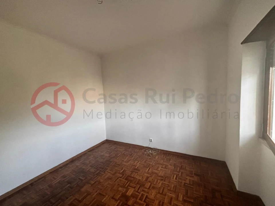 Apartamento T3 para Venda em Amora Foto 8