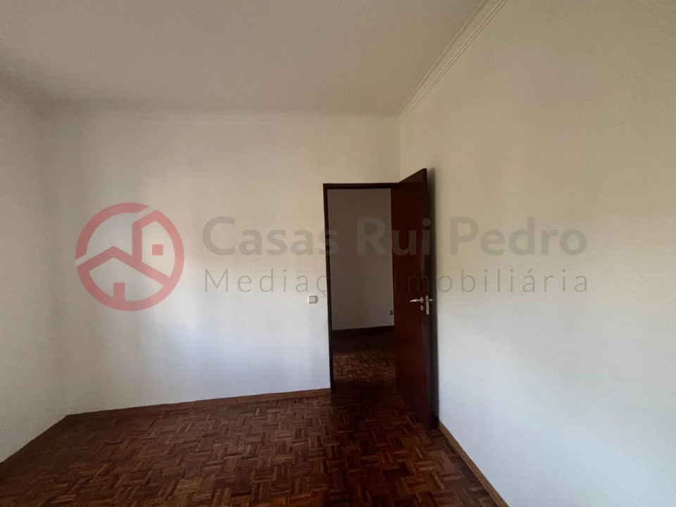 Apartamento T3 para Venda em Amora Foto 16