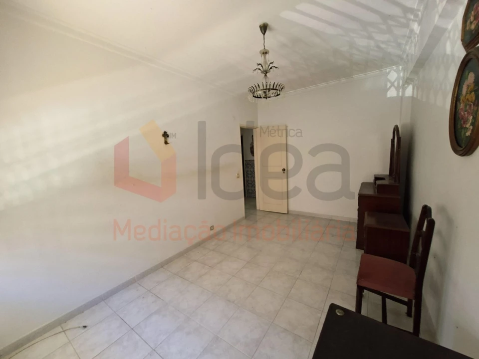 Apartamento T3 para Venda em Seixal, Arrentela e Aldeia de Paio Pires Foto 12