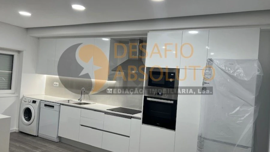 Apartamento T3 para Venda em Almada, Cova da Piedade, Pragal e Cacilhas