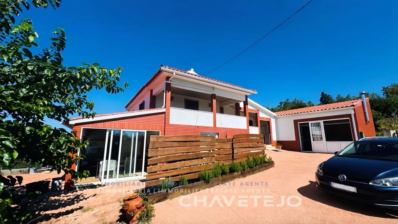 Moradia T3 para Venda em Almoster Foto 3