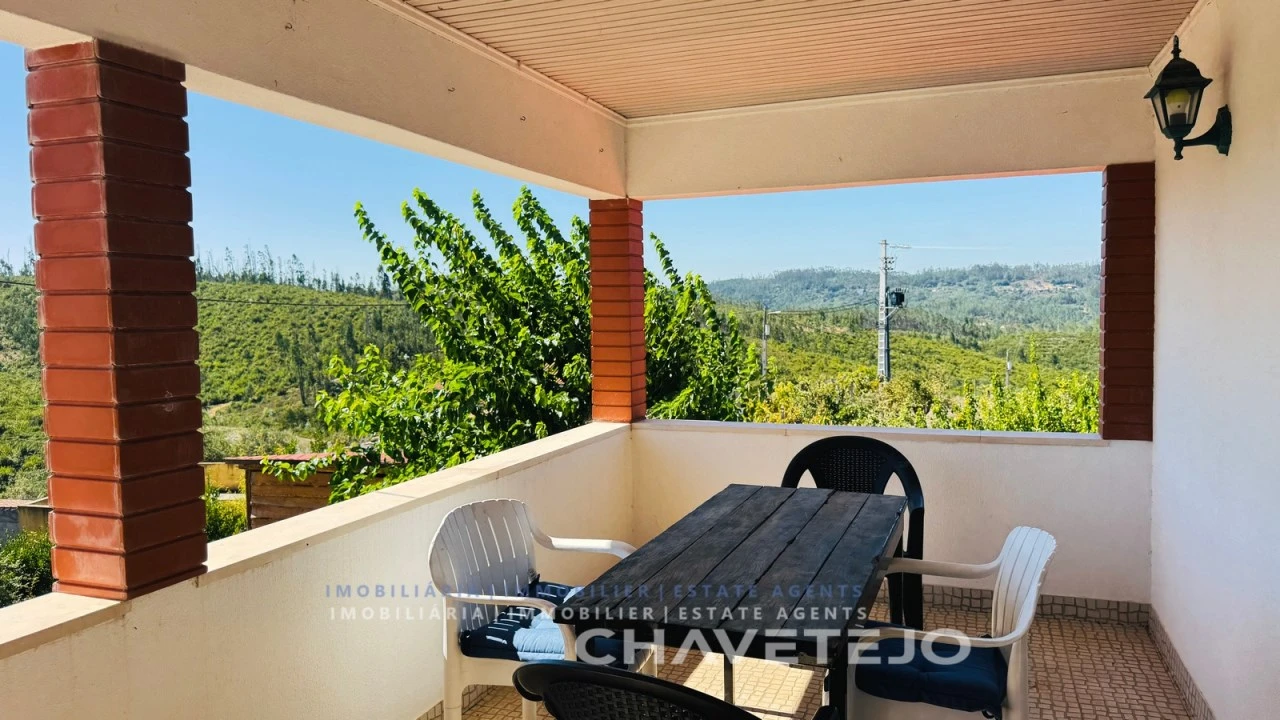 Moradia T3 para Venda em Almoster Foto 7