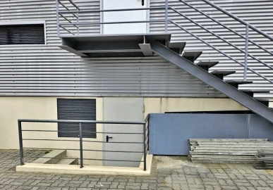 Armazém para Venda em Grijó e Sermonde