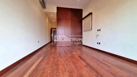 Prédio para Venda em Lordelo do Ouro e Massarelos