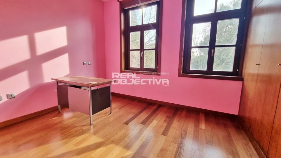 Prédio para Venda em Lordelo do Ouro e Massarelos Foto 11