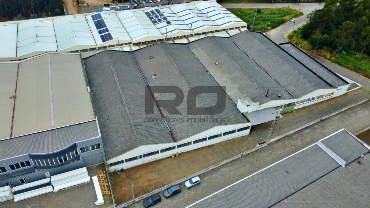 Armazém para Arrendamento em Bougado (São Martinho e Santiago) Foto 3