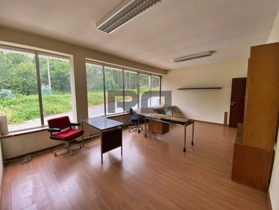 Armazém para Arrendamento em Bougado (São Martinho e Santiago) Foto 10