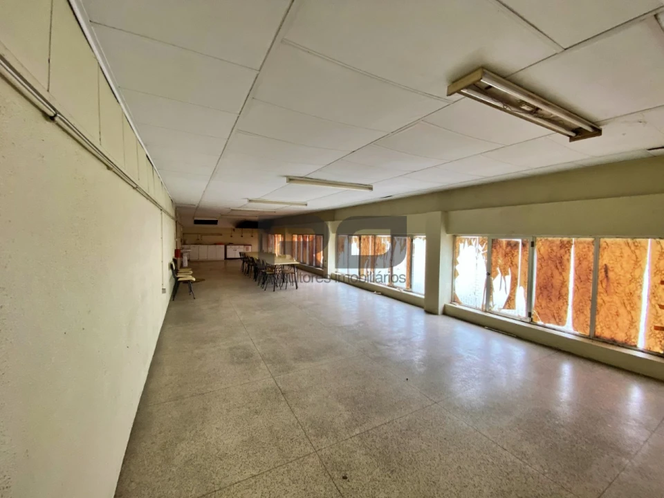 Armazém para Arrendamento em Bougado (São Martinho e Santiago) Foto 15