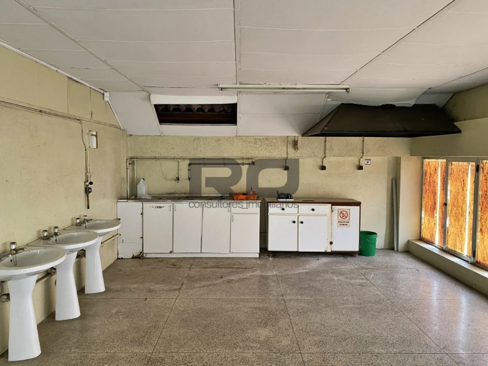Armazém para Arrendamento em Bougado (São Martinho e Santiago) Foto 16