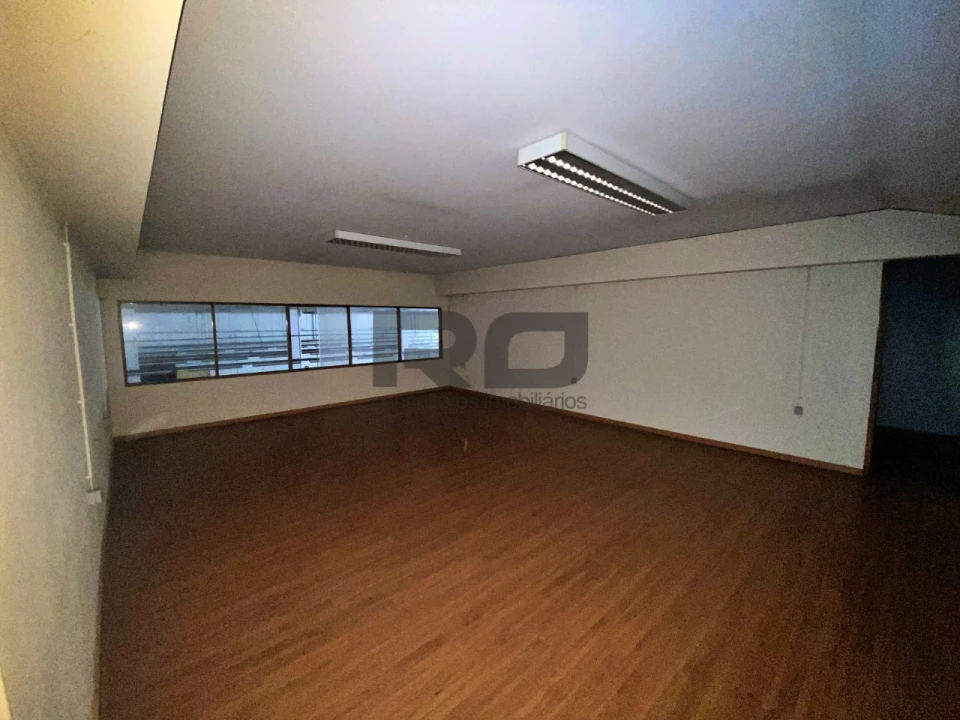 Armazém para Arrendamento em Bougado (São Martinho e Santiago) Foto 19