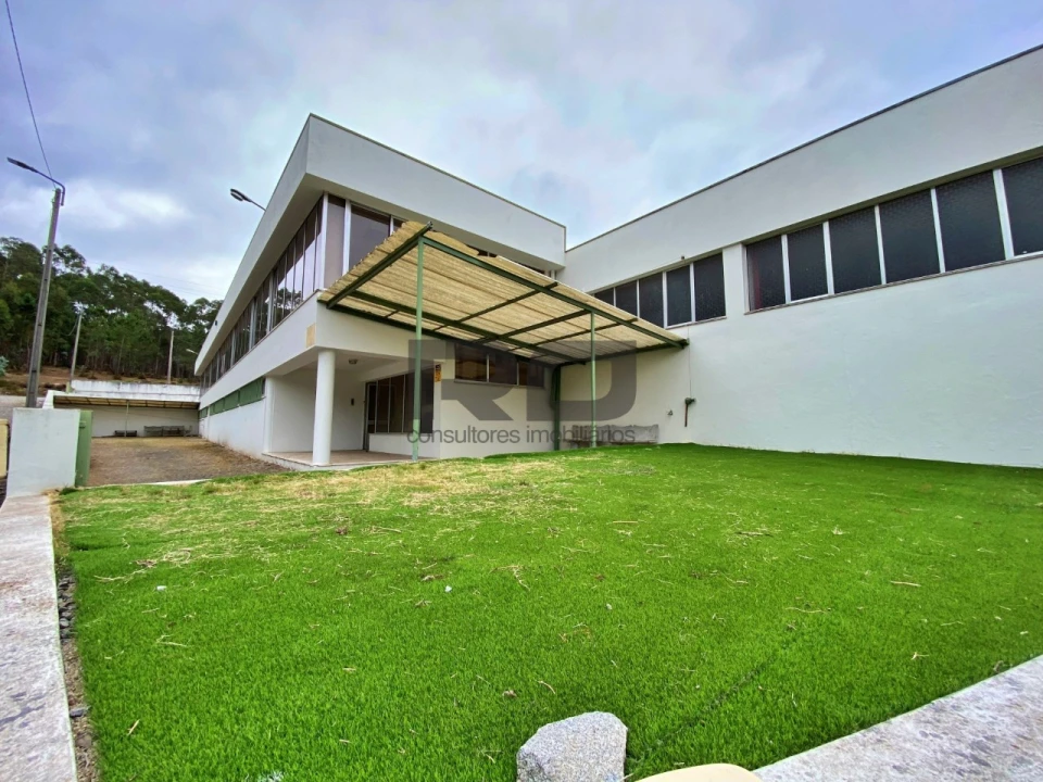 Armazém para Arrendamento em Bougado (São Martinho e Santiago) Foto 23