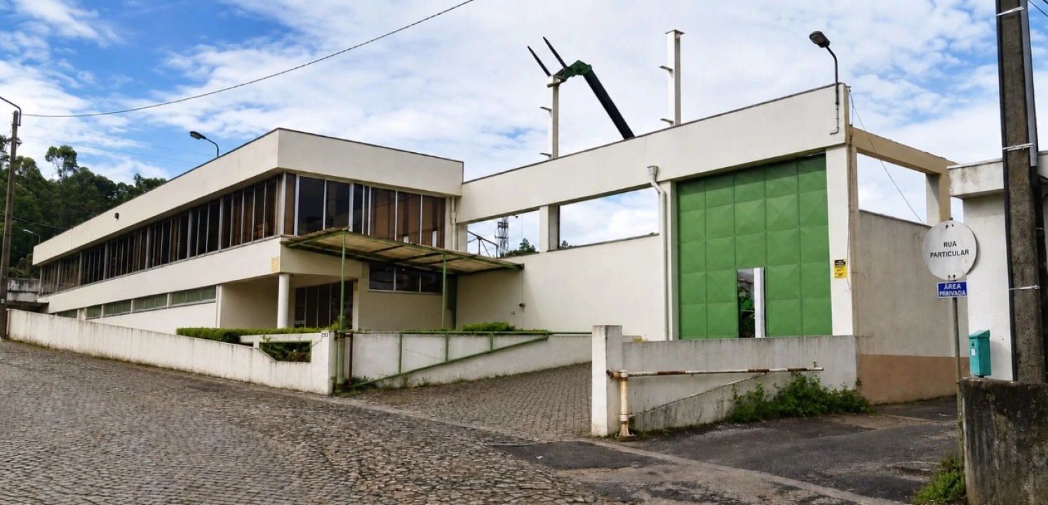 Armazém para Arrendamento em Bougado (São Martinho e Santiago) Foto 1