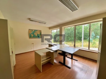 Armazém para Arrendamento em Bougado (São Martinho e Santiago)