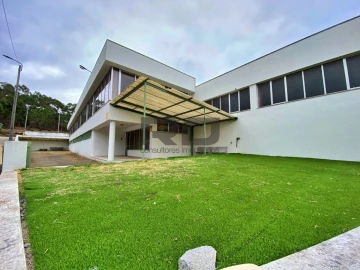 Armazém para Arrendamento em Bougado (São Martinho e Santiago)